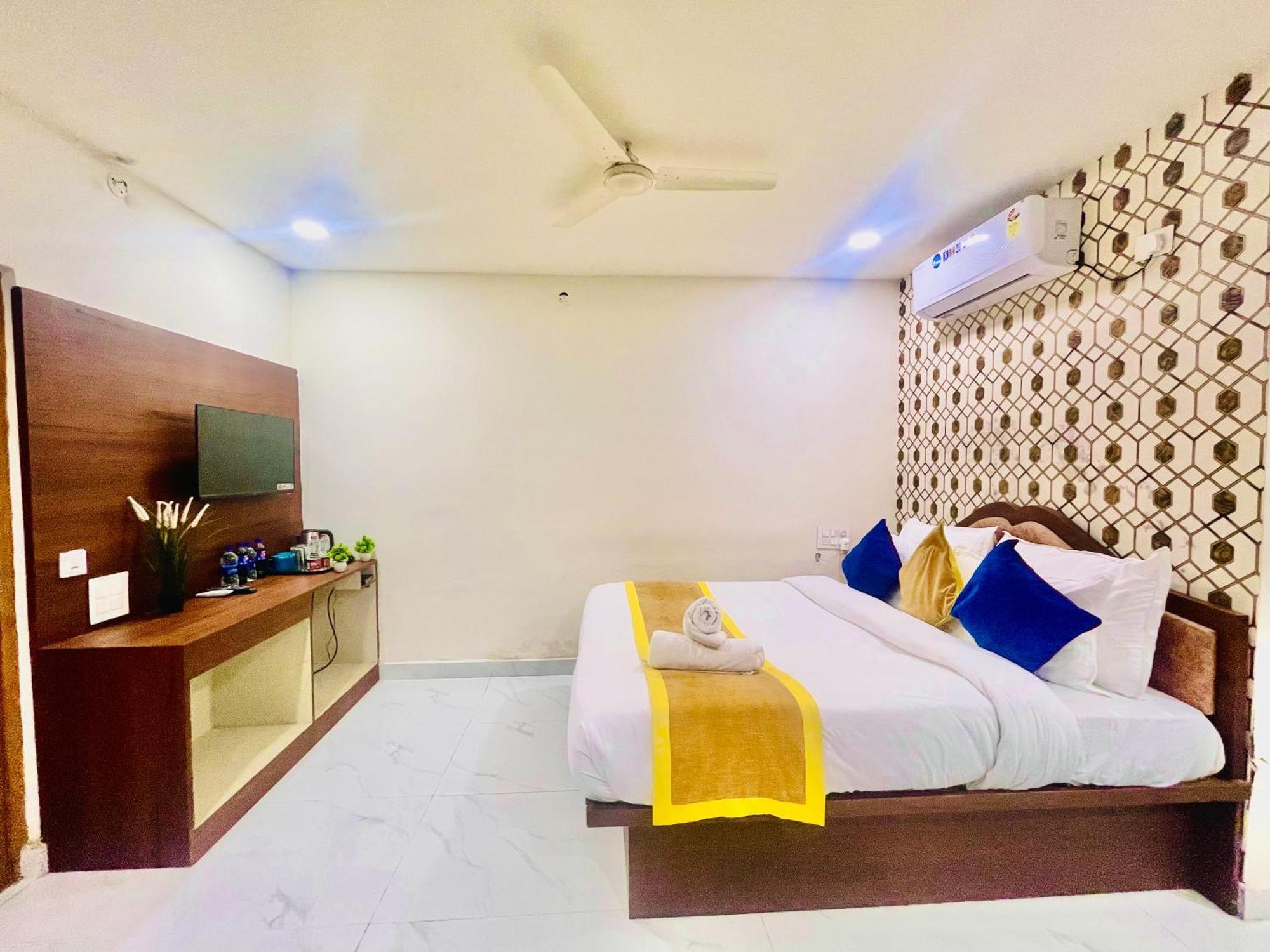 Hotel Eagle Grand Shamshabad Exterior foto