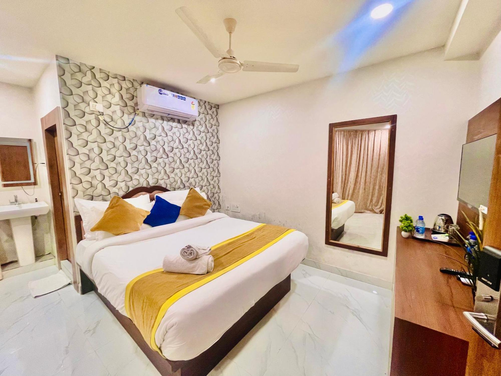 Hotel Eagle Grand Shamshabad Exterior foto