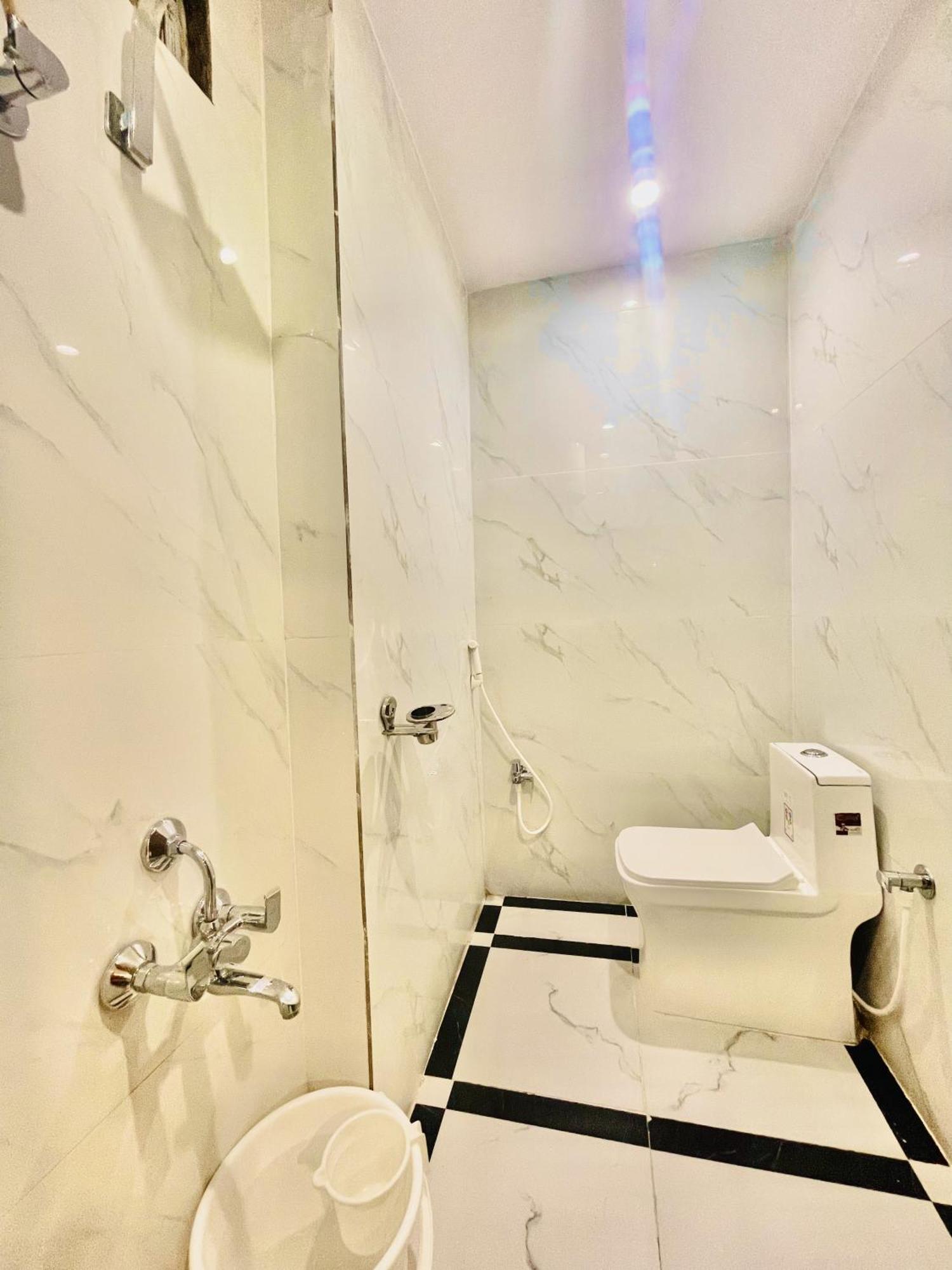 Hotel Eagle Grand Shamshabad Exterior foto